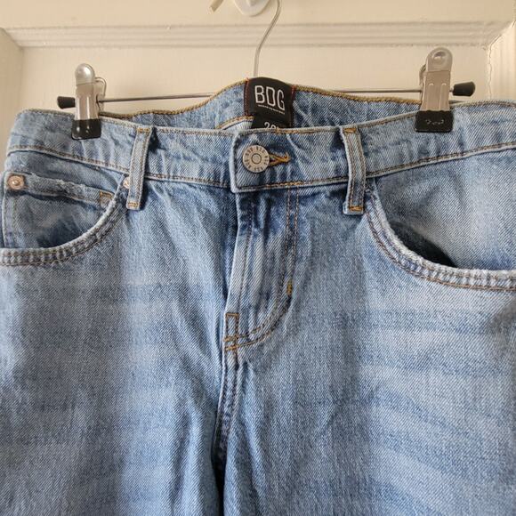 UO BDG distressed flare jeans, size 29 - Picture 4 of 5